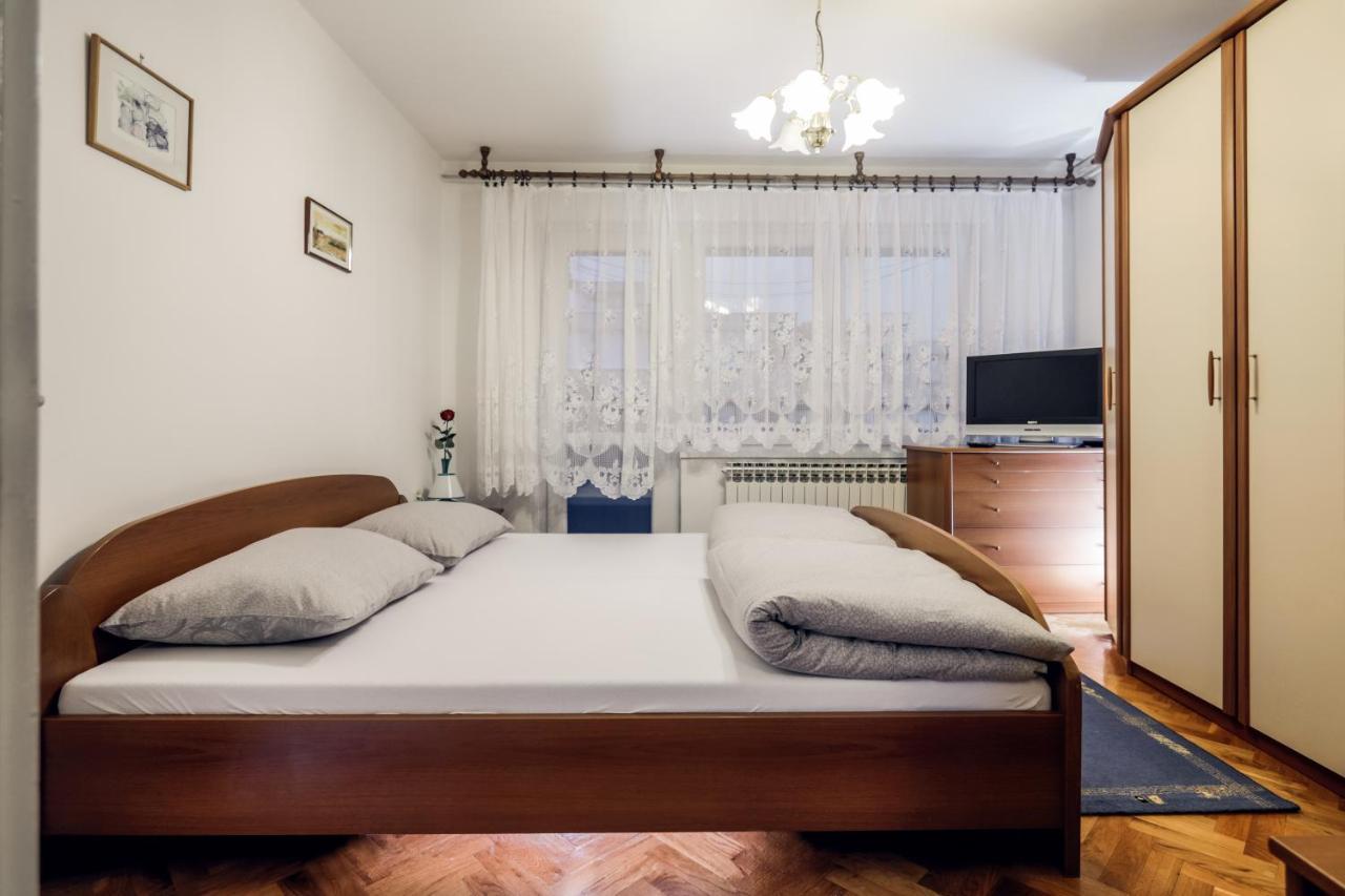 Appartamento Sobe Pavica Ilok Esterno foto